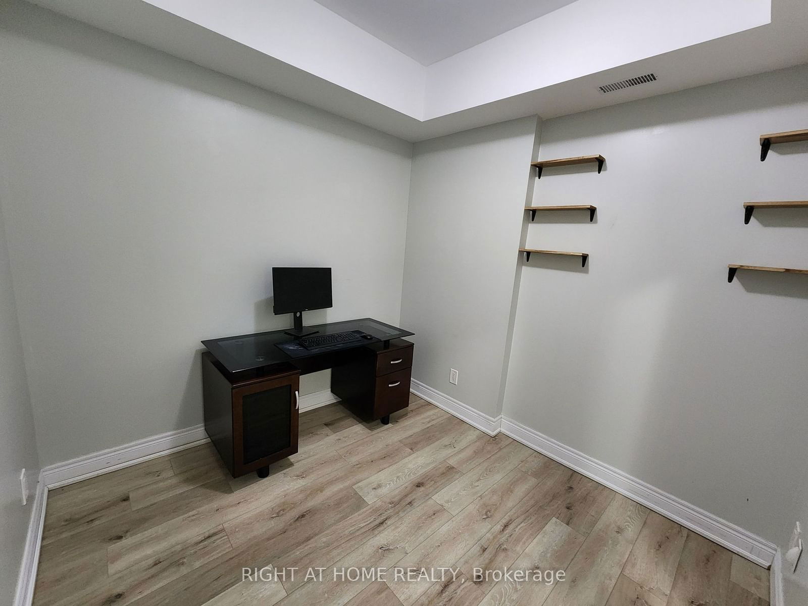 650 Gordon St, unit 413 for rent