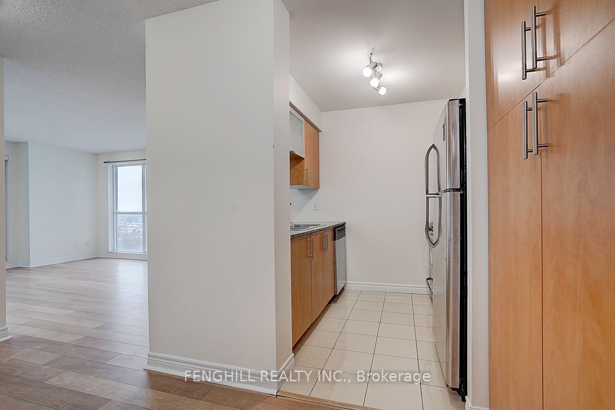 50 Town Centre Crt, unit 1102 for sale