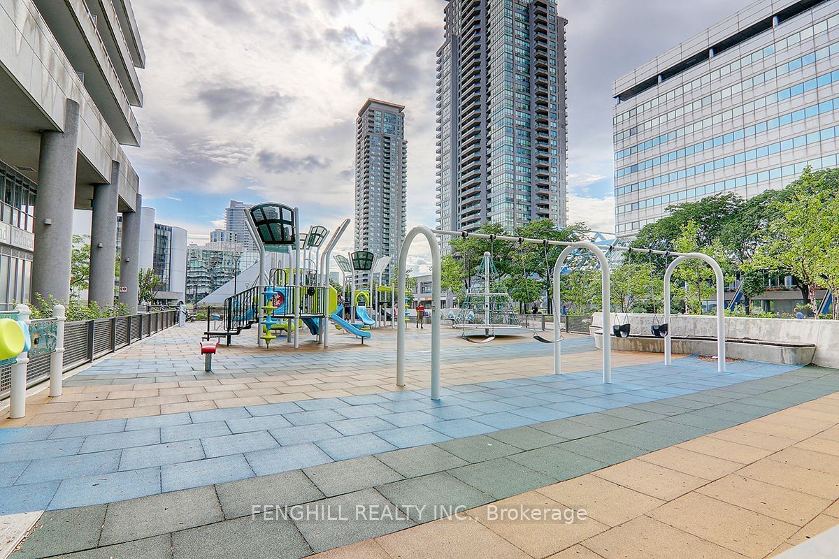 50 Town Centre Crt, unit 1102 for rent