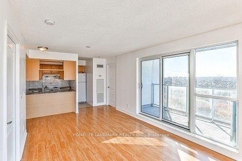 60 Town Centre Crt, unit 2009 for rent