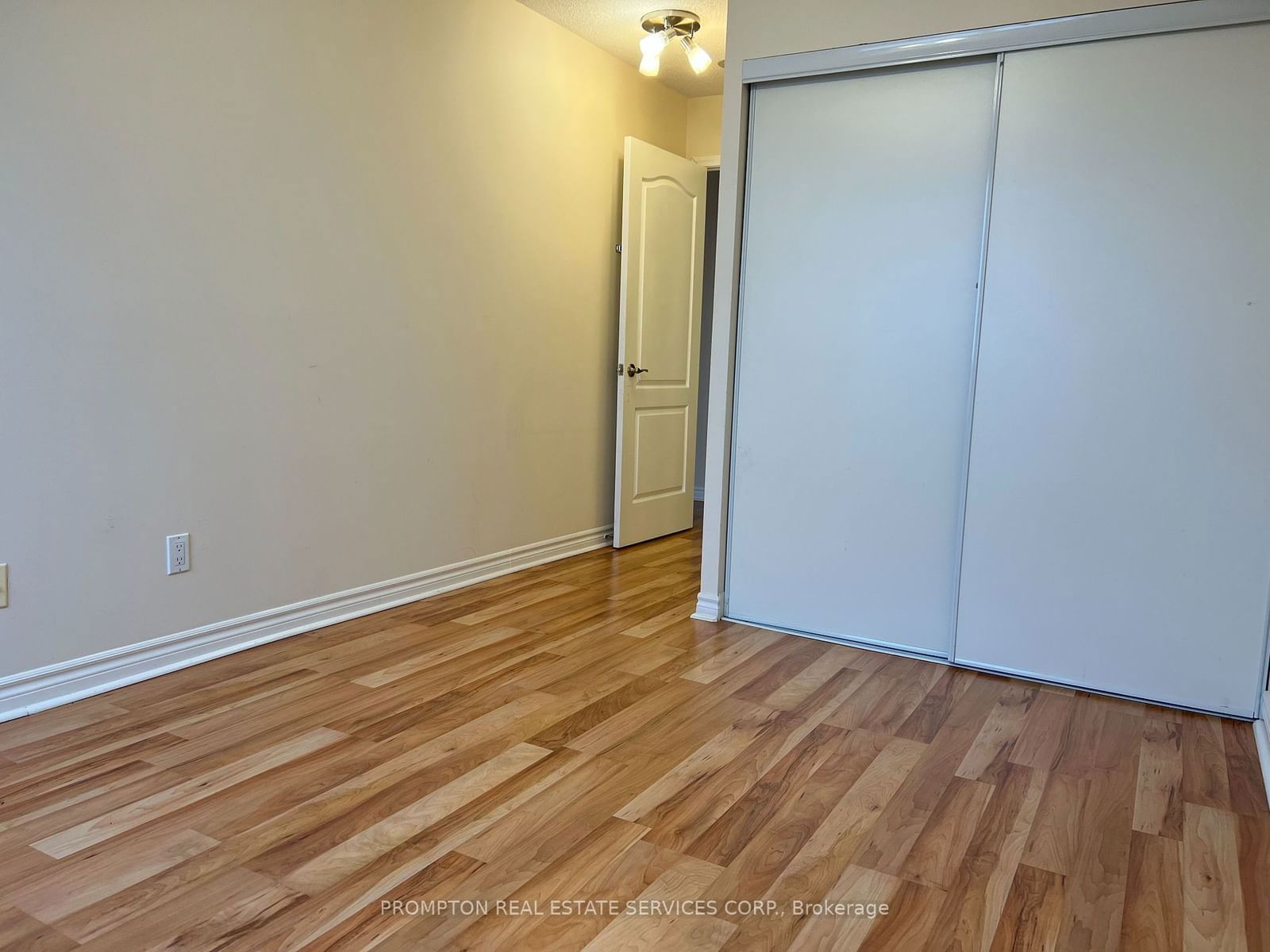 1883 Mcnicoll Ave, unit 1016 for rent