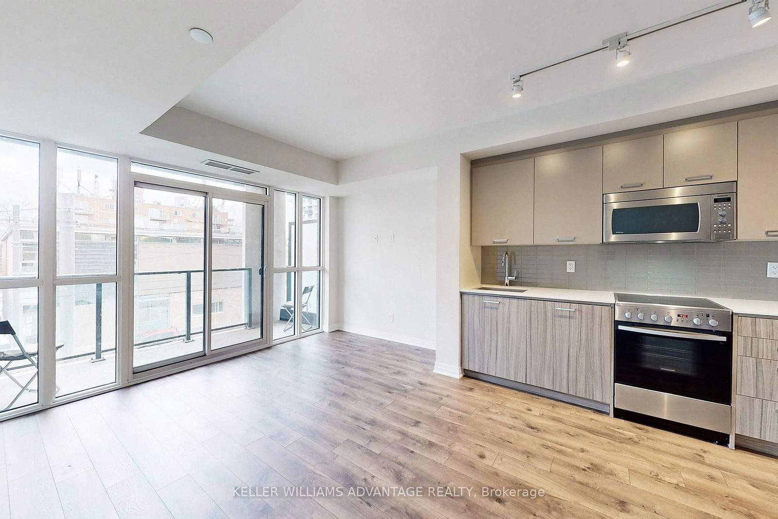 1630 Queen St E, unit 207 for rent