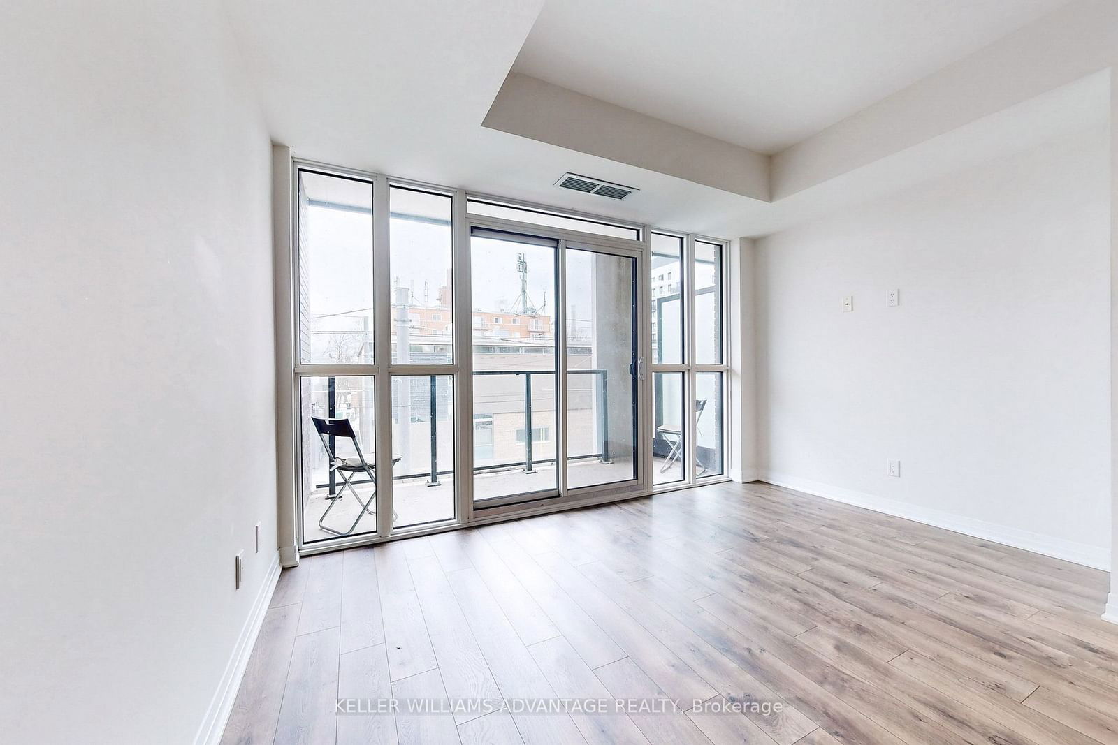 1630 Queen St E, unit 207 for rent