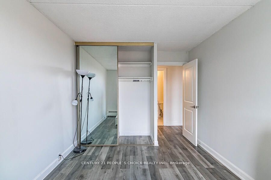 2 Glamorgan Ave, unit 1007 for rent