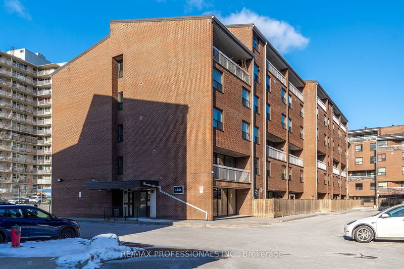 4064 Lawrence Ave E, unit 515 for sale