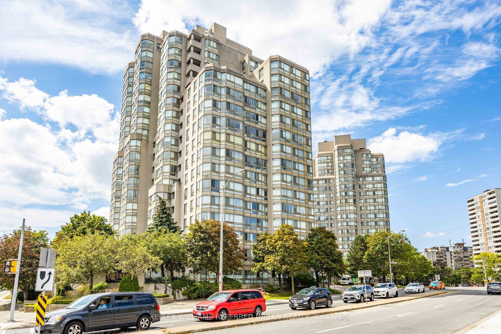 3233 Eglinton Ave E, unit 1812 for sale