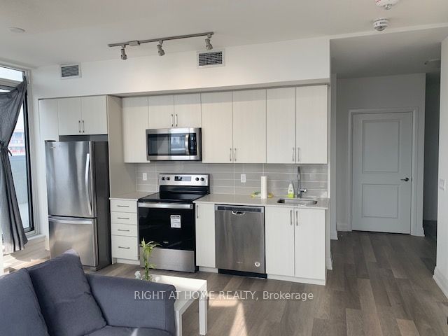 3121 Sheppard Ave E, unit 905 for rent