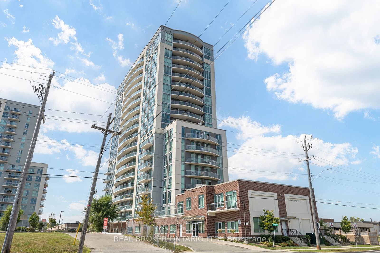 1328 Birchmount Rd, unit PH07 for rent