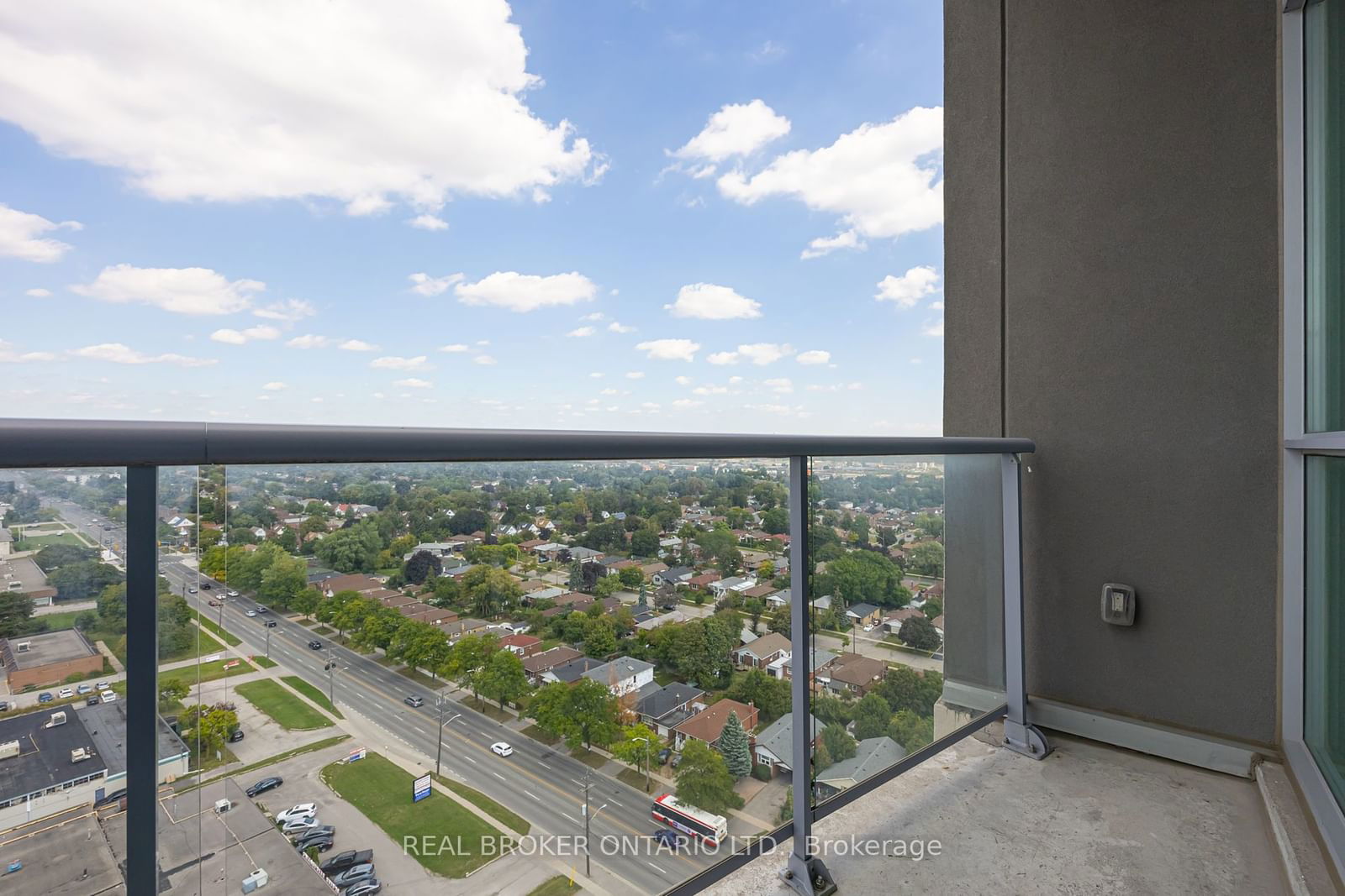 1328 Birchmount Rd, unit PH07 for rent