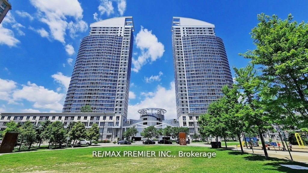 36 Lee Centre Dr, unit 3010 for rent