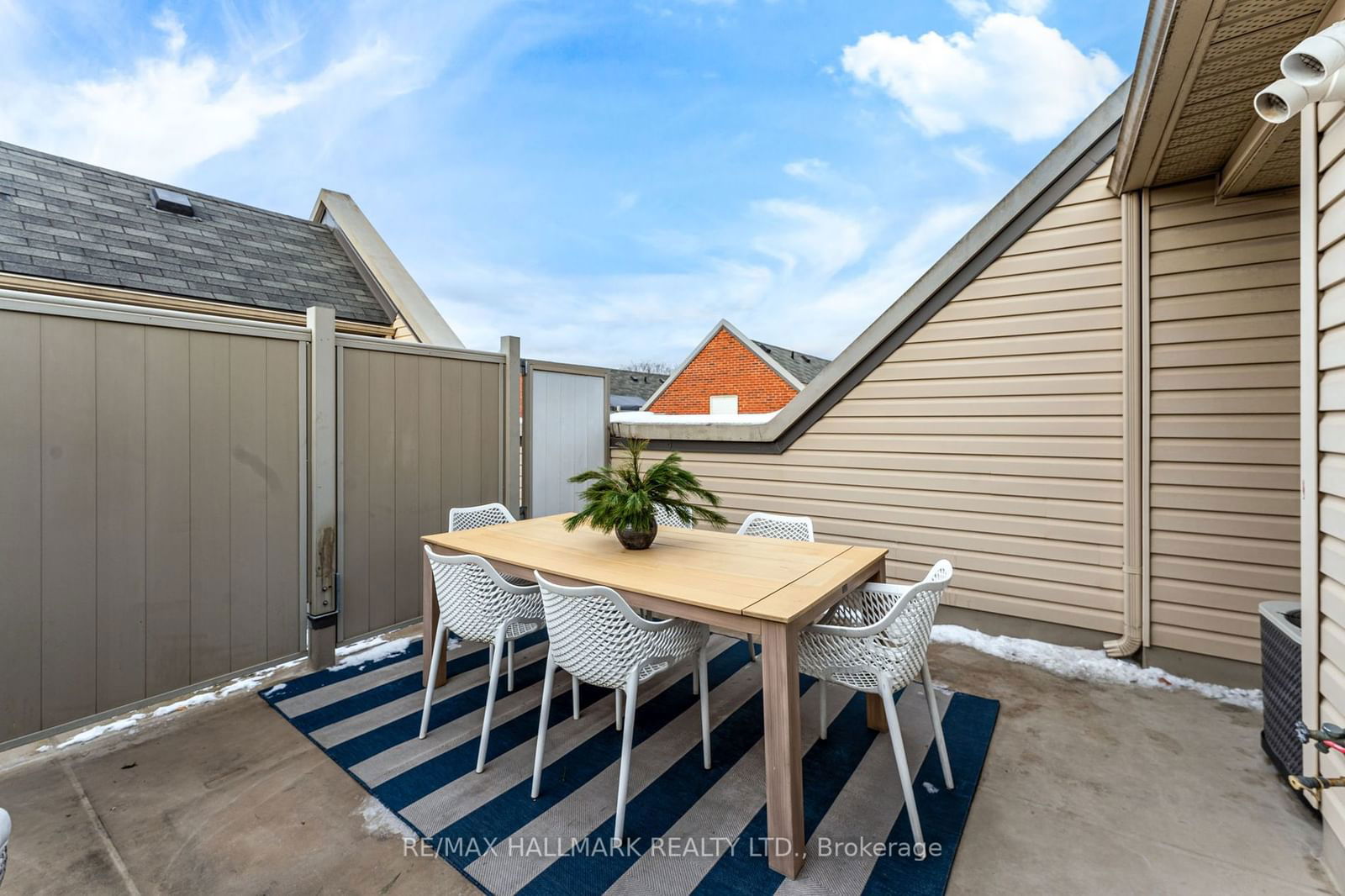 8 Florence Wyle Lane, unit 3 for sale