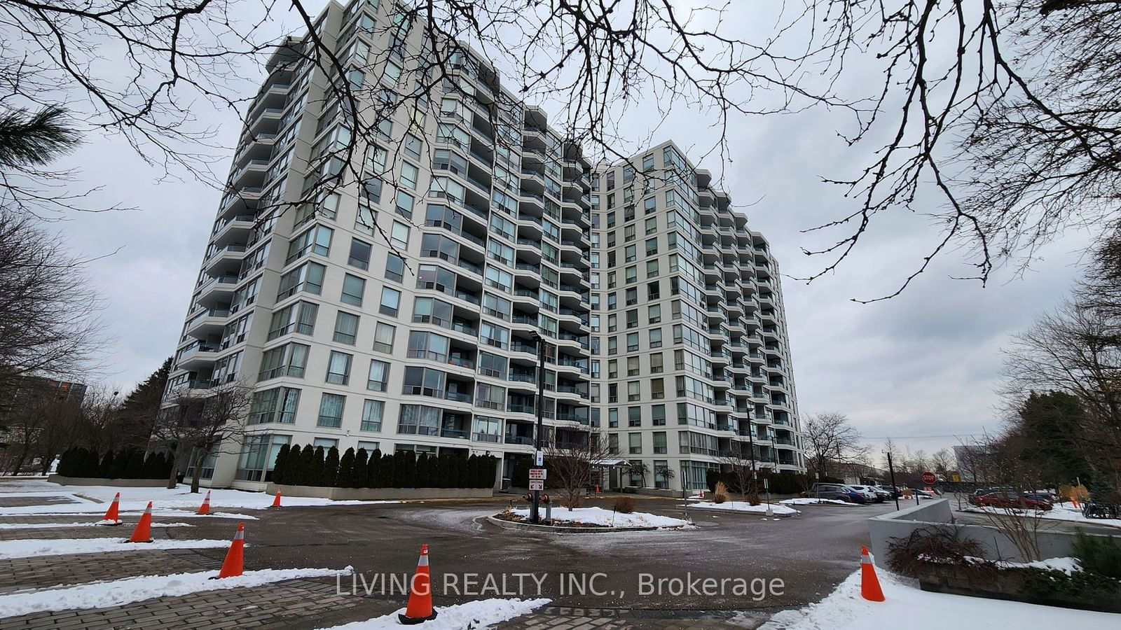 4727 Sheppard Ave E, unit 615 for rent