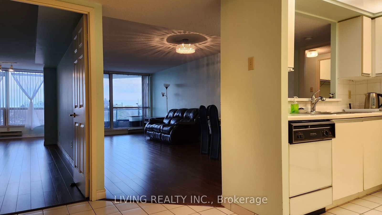 4727 Sheppard Ave E, unit 615 for rent