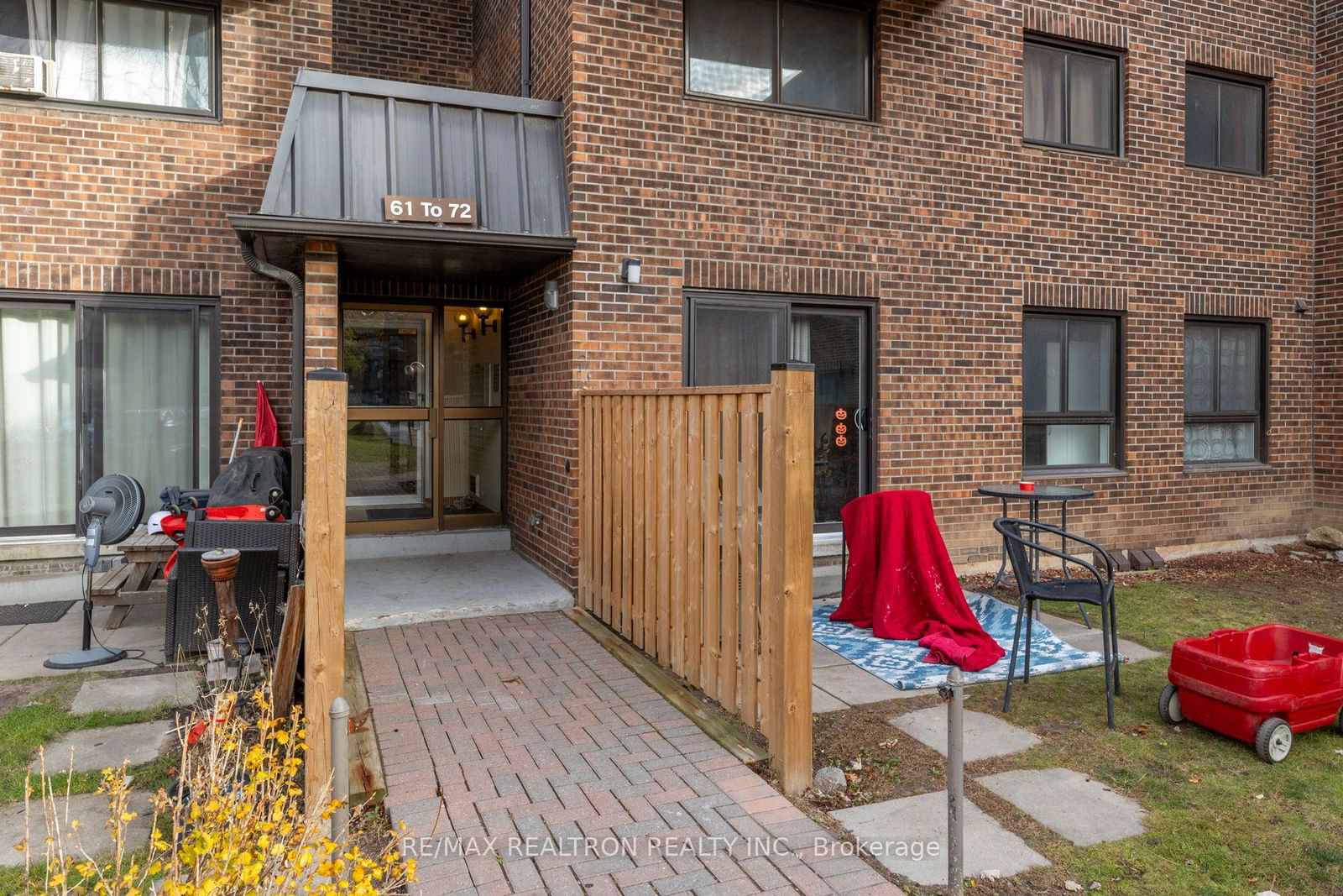 53 Taunton Rd E, unit 70 for sale