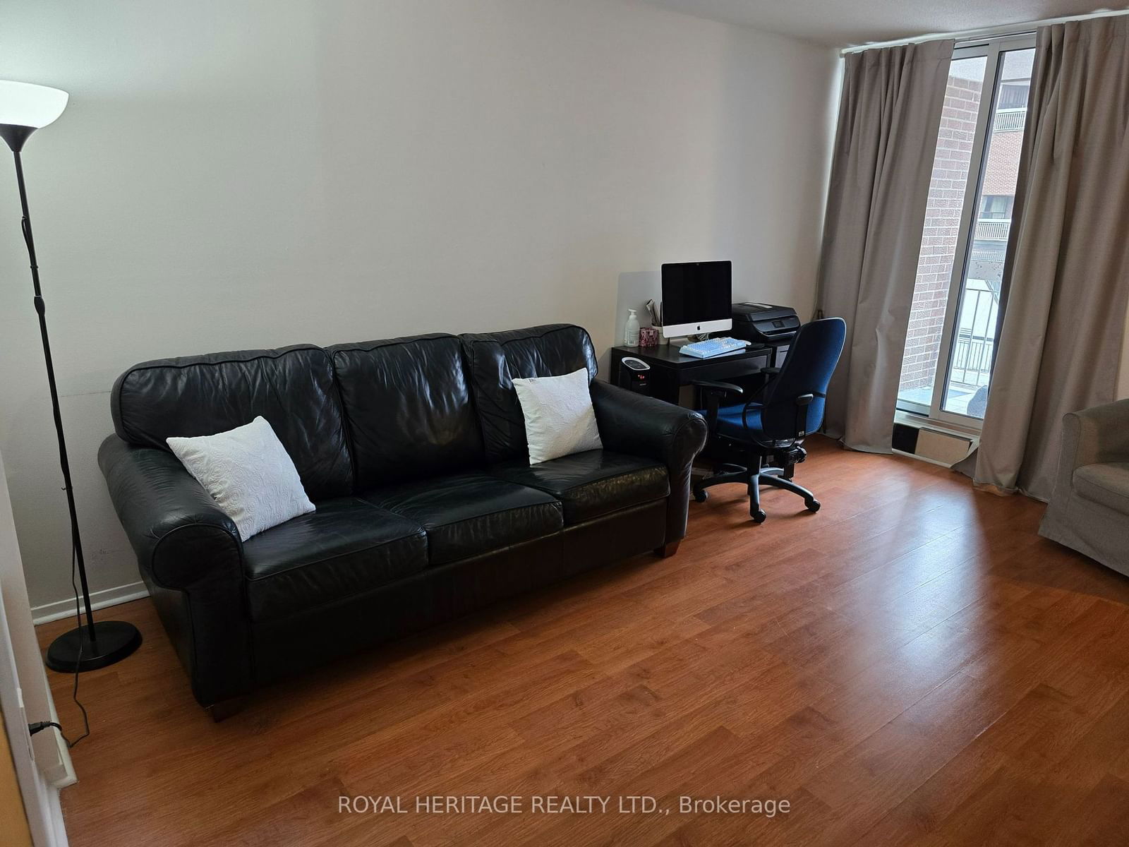 4064 lawrence Ave E, unit 208 for sale