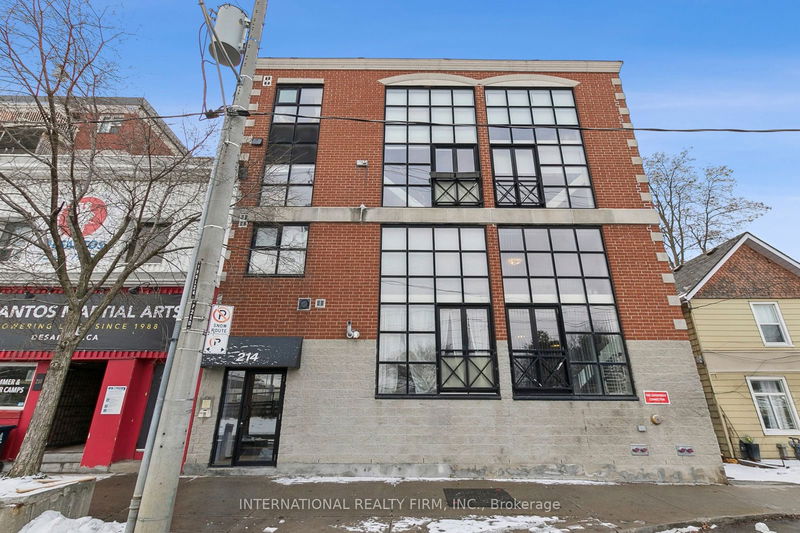 214 Main St, unit 107 for sale