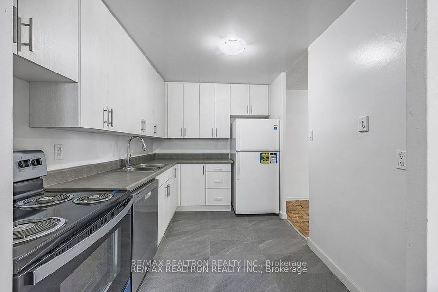 5 Glamorgan Ave, unit 412 for rent