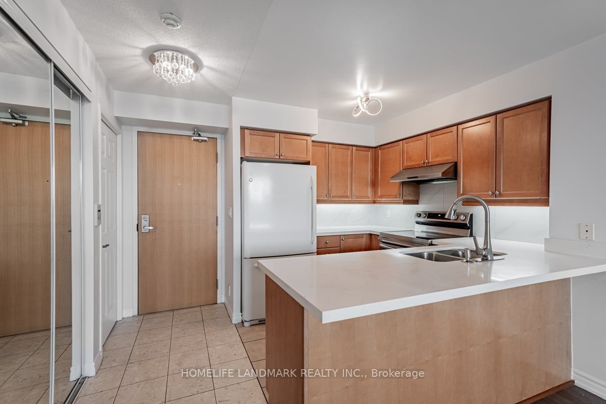 68 Grangeway Ave, unit 306 for sale