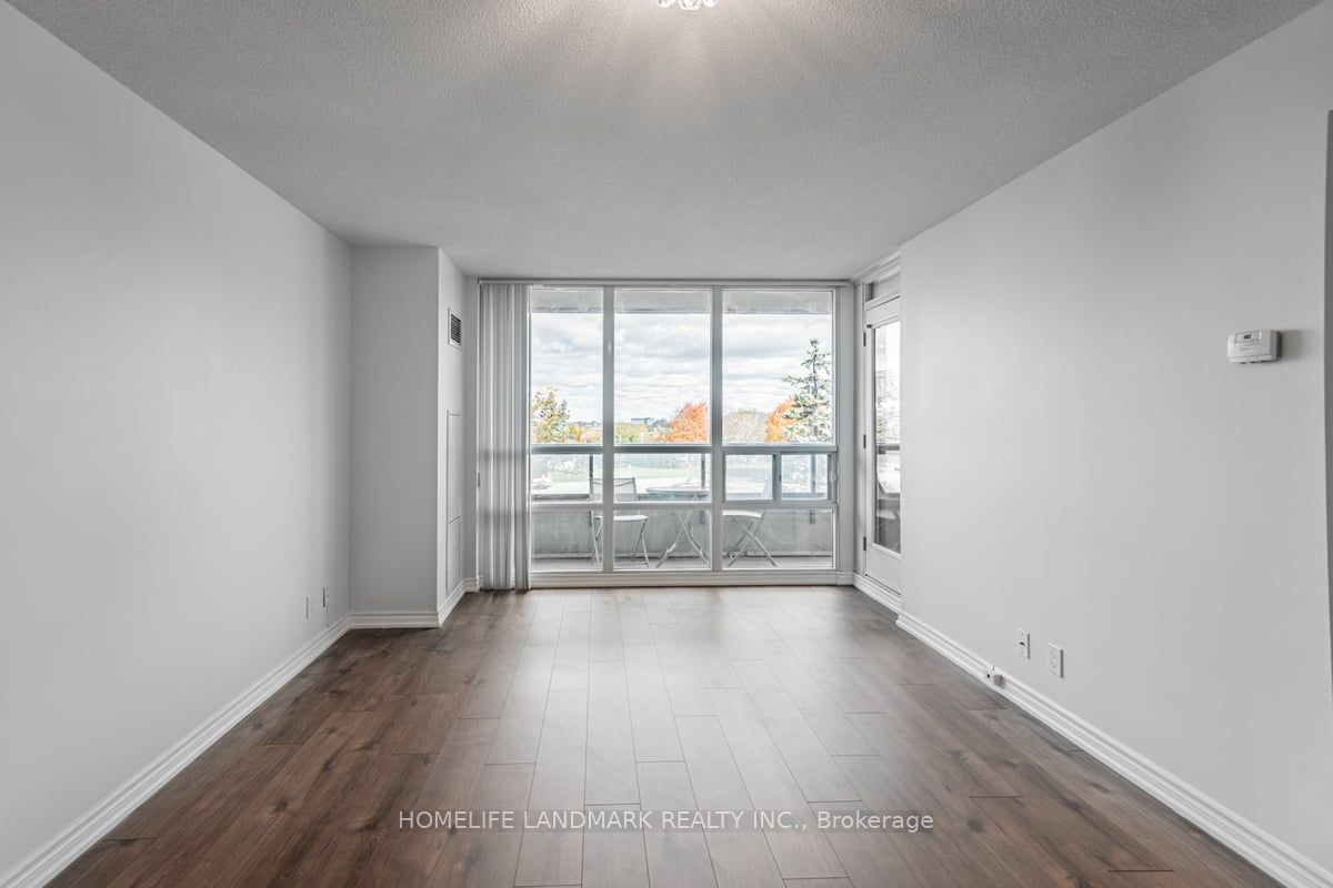 68 Grangeway Ave, unit 306 for sale