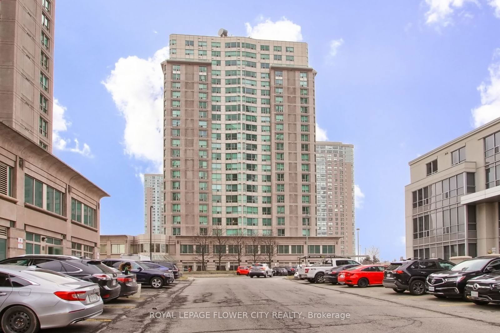 18 Lee Centre Dr, unit 2206 for rent