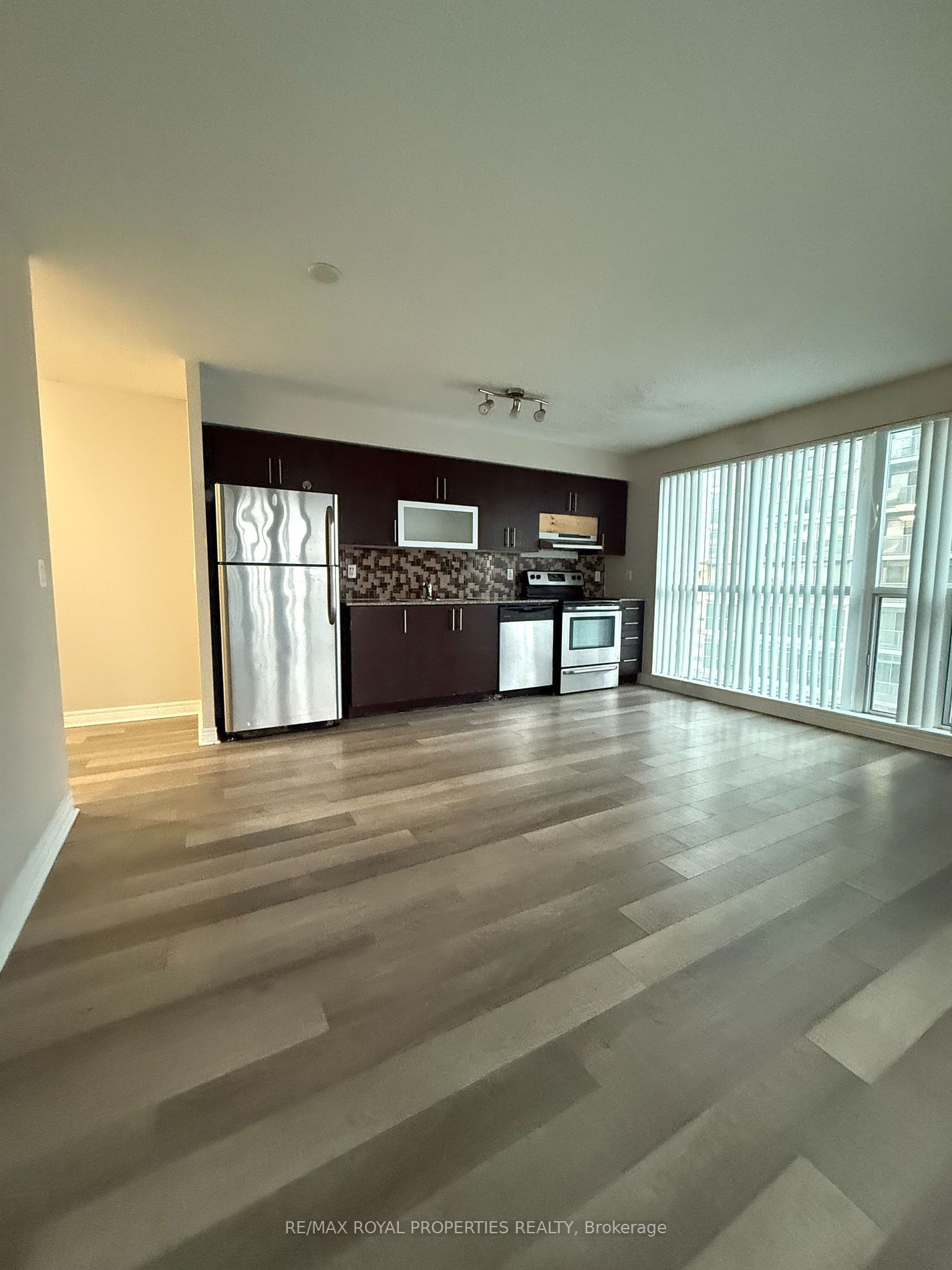 50 Town Centre Crt, unit 1508 for rent