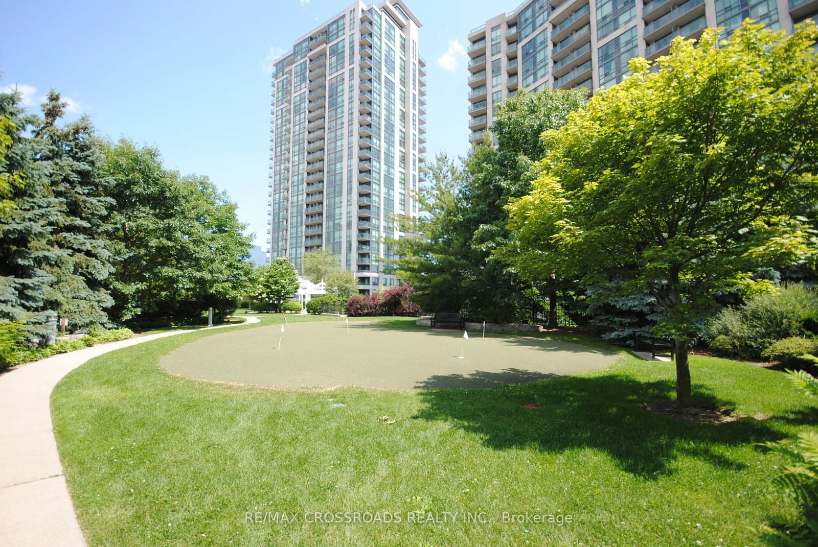 68 Grangeway Ave, unit 503 for sale