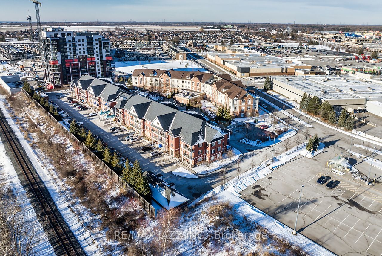 Clarington Center Condos, Clarington, Toronto