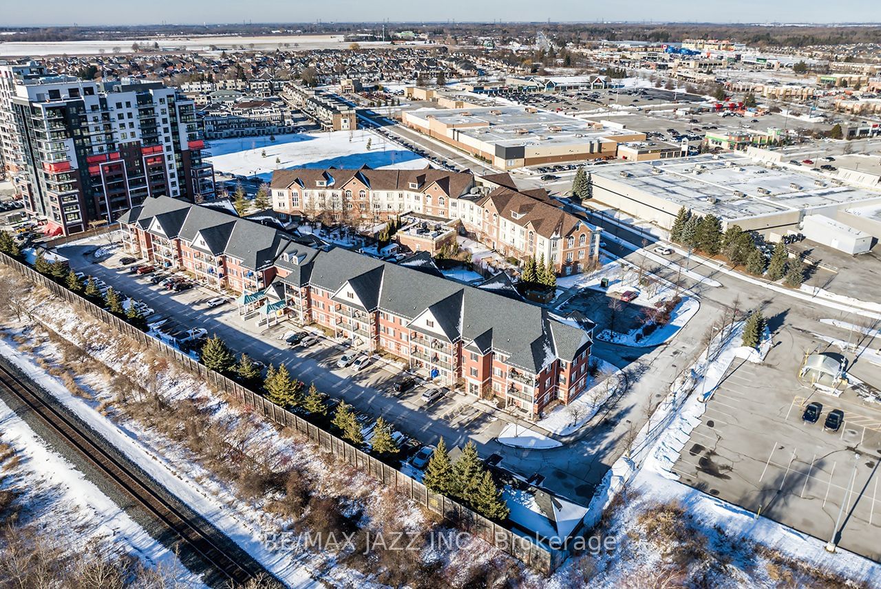 Clarington Center Condos, Clarington, Toronto