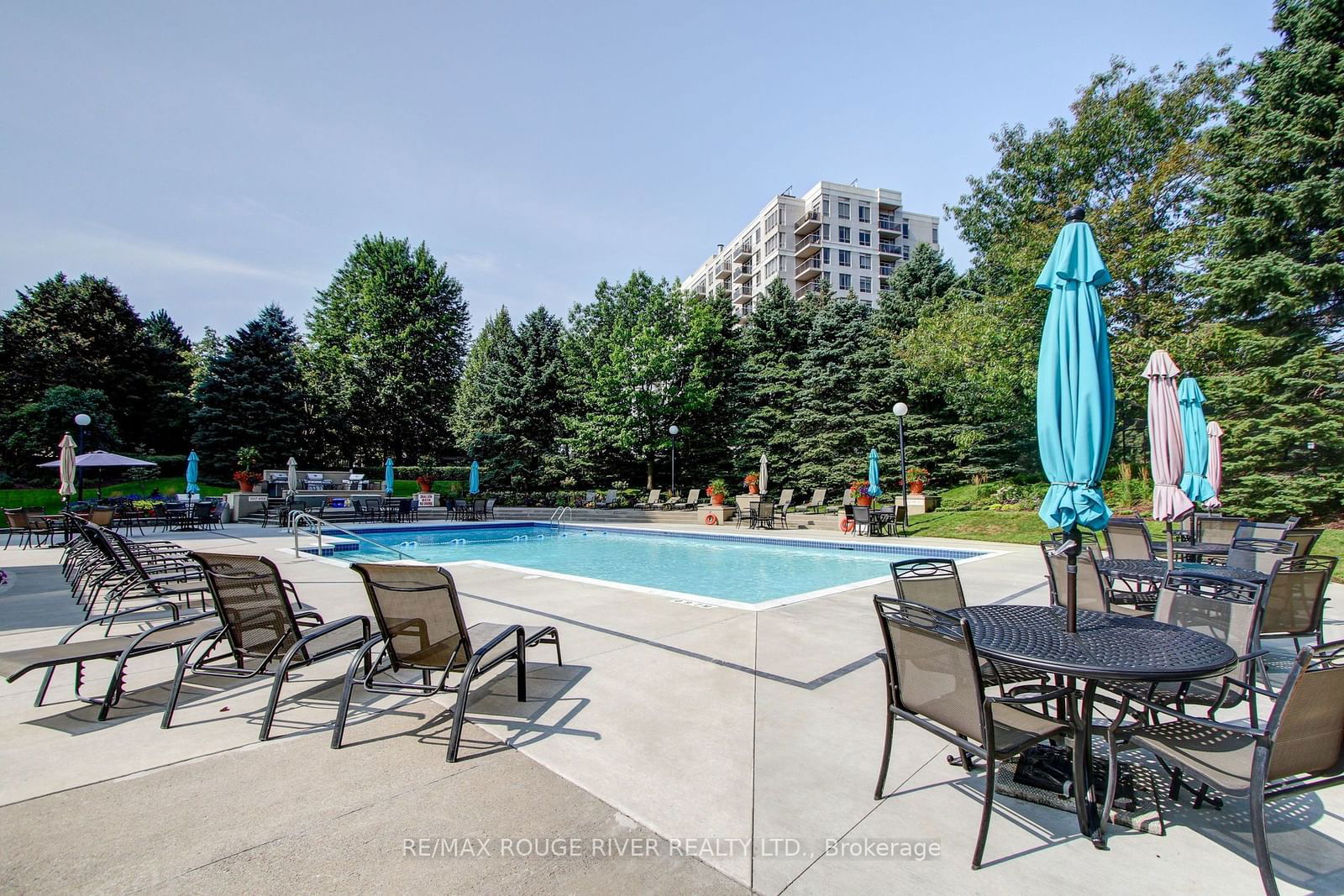 1880 Valley Farm Rd, unit 1032 for sale