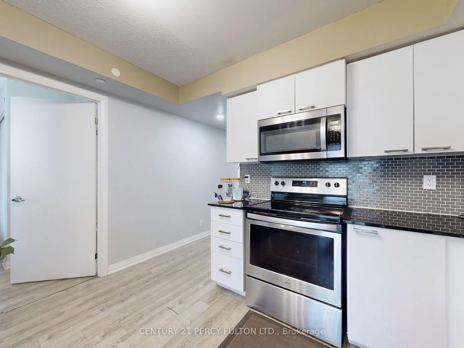 2152 Lawrence Ave E, unit 1504 for sale