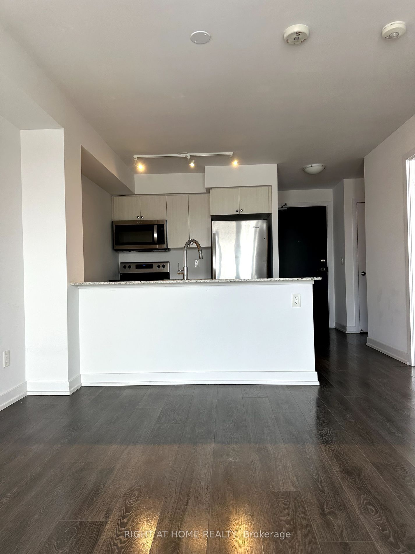 8 Trent Ave, unit 1008 for rent