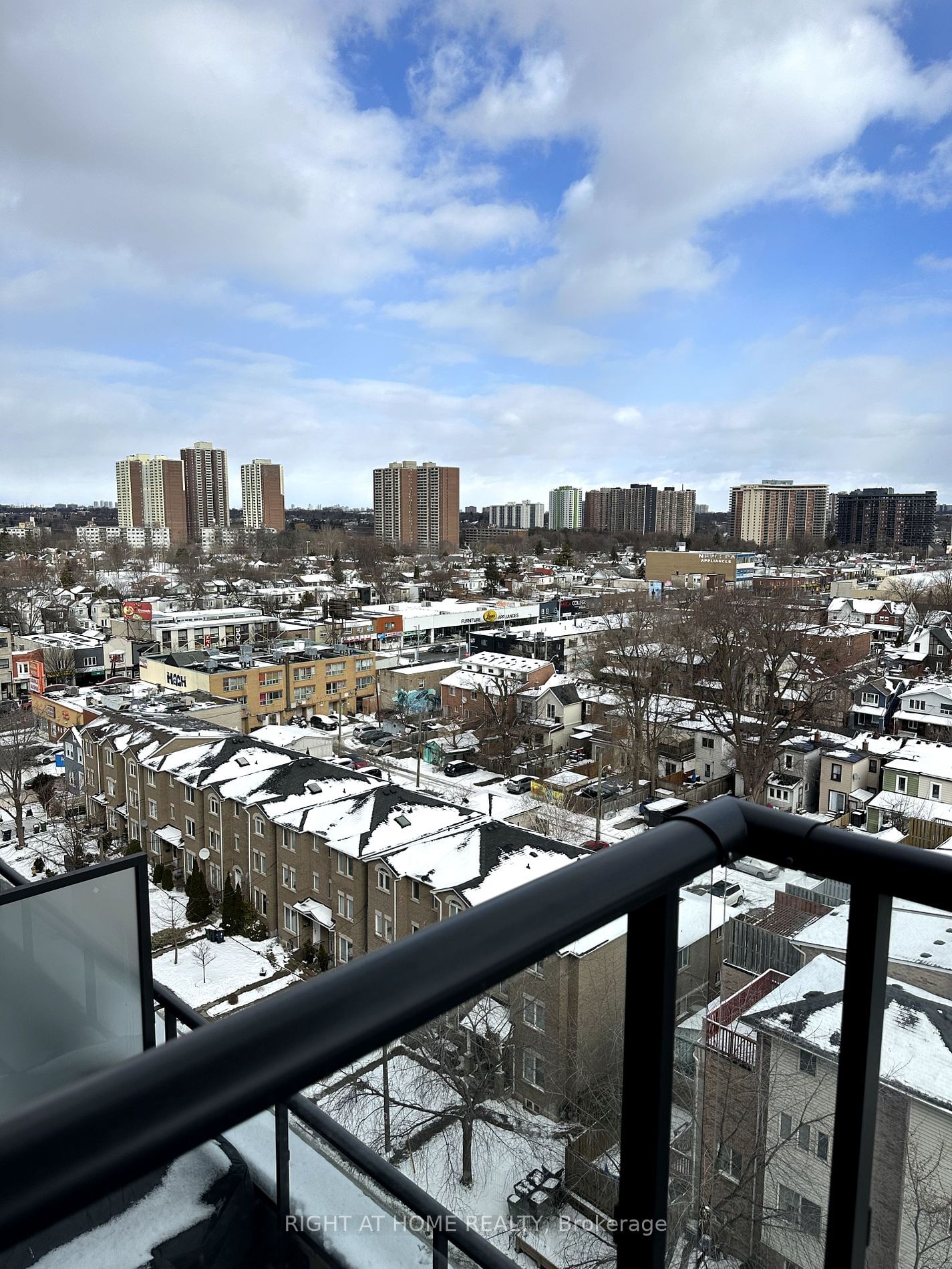 8 Trent Ave, unit 1008 for rent