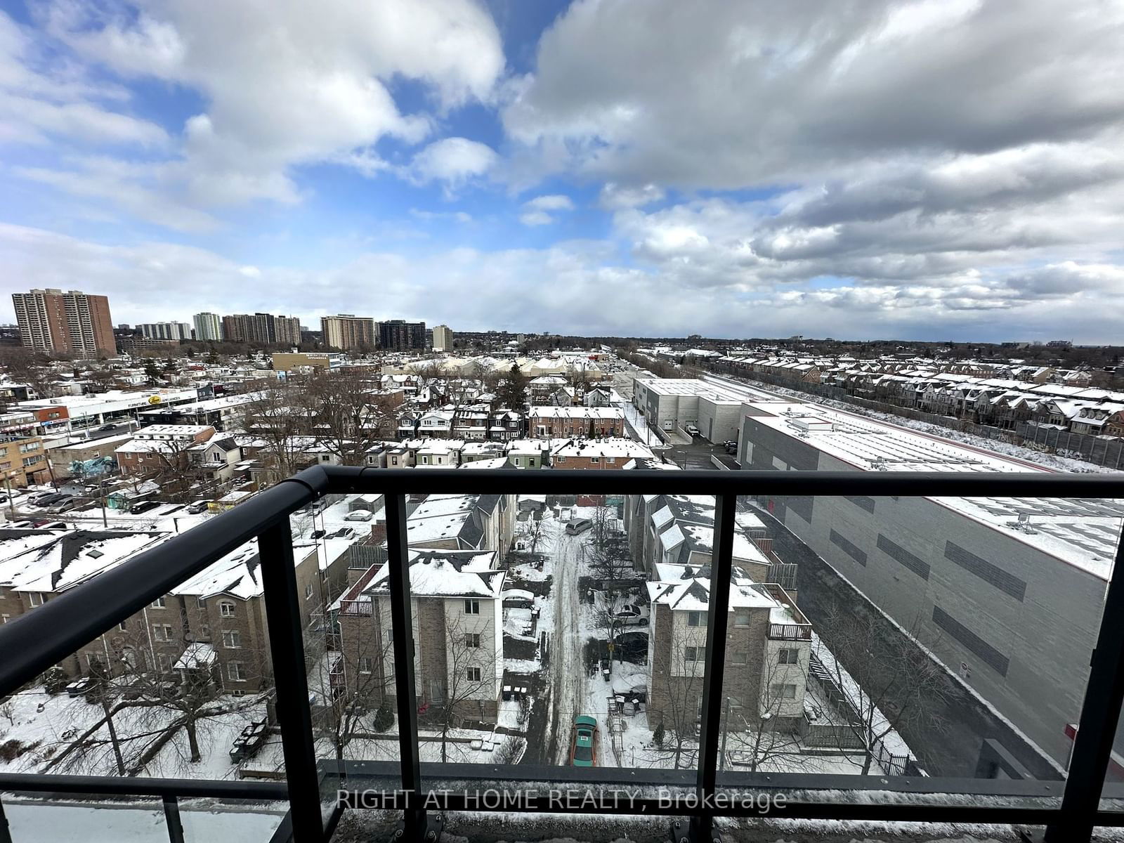 8 Trent Ave, unit 1008 for rent