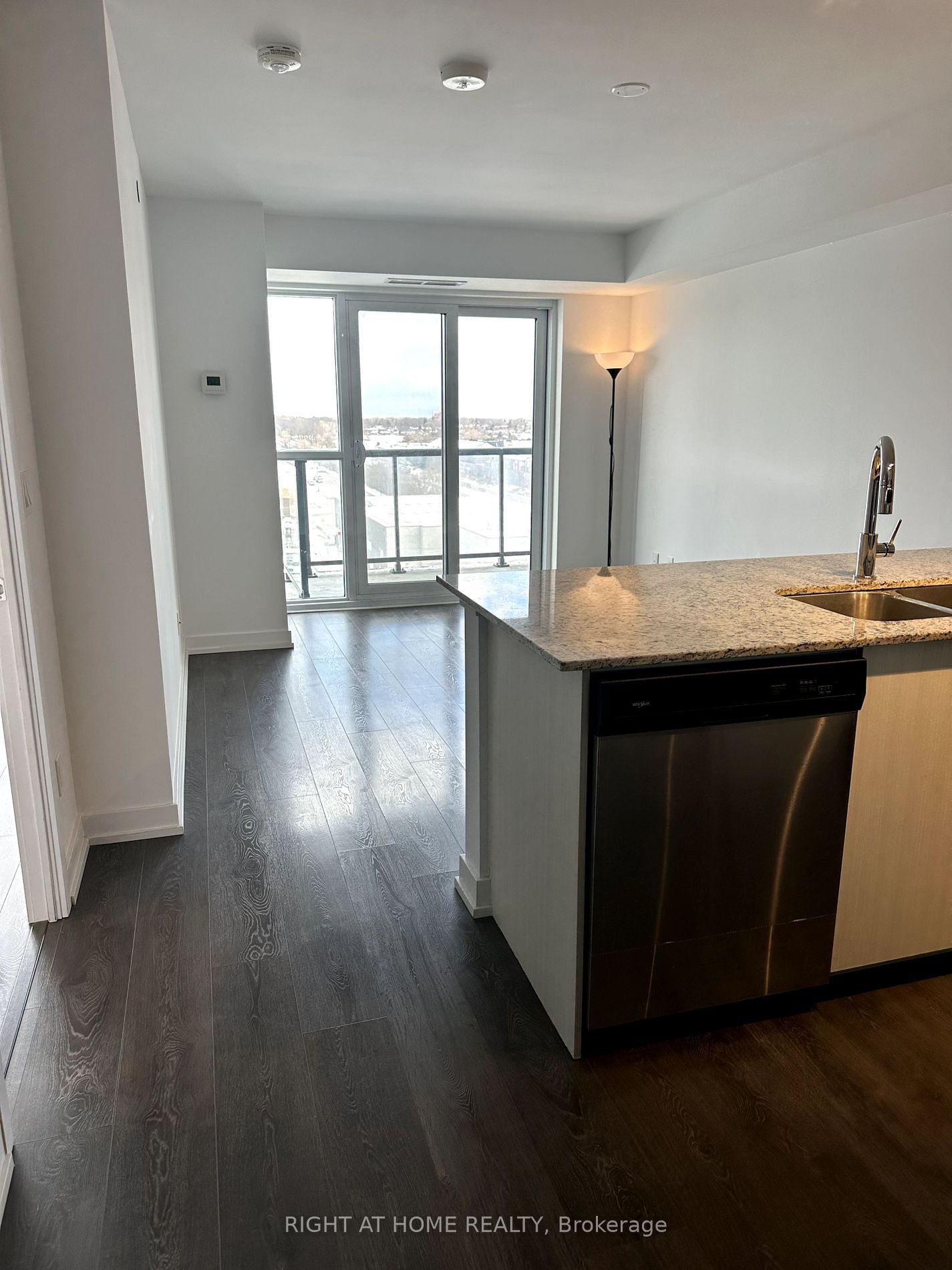 8 Trent Ave, unit 1008 for rent