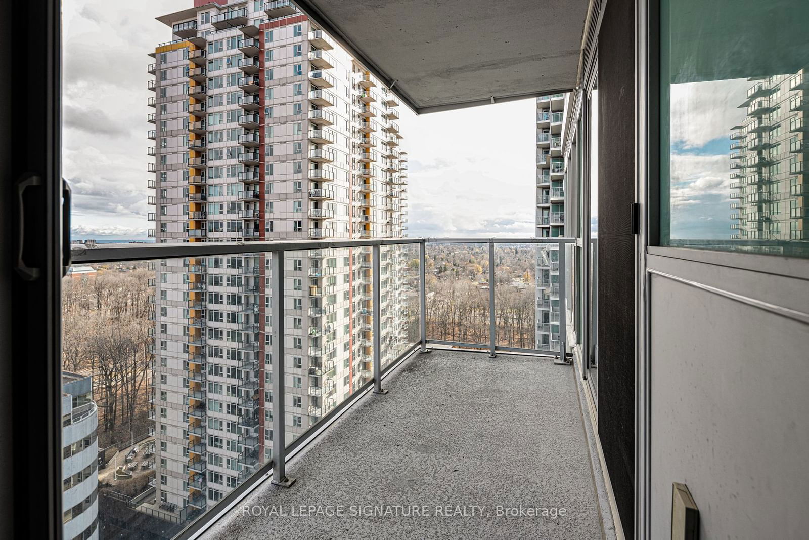 70 Town Centre Crt, unit 1803 for sale