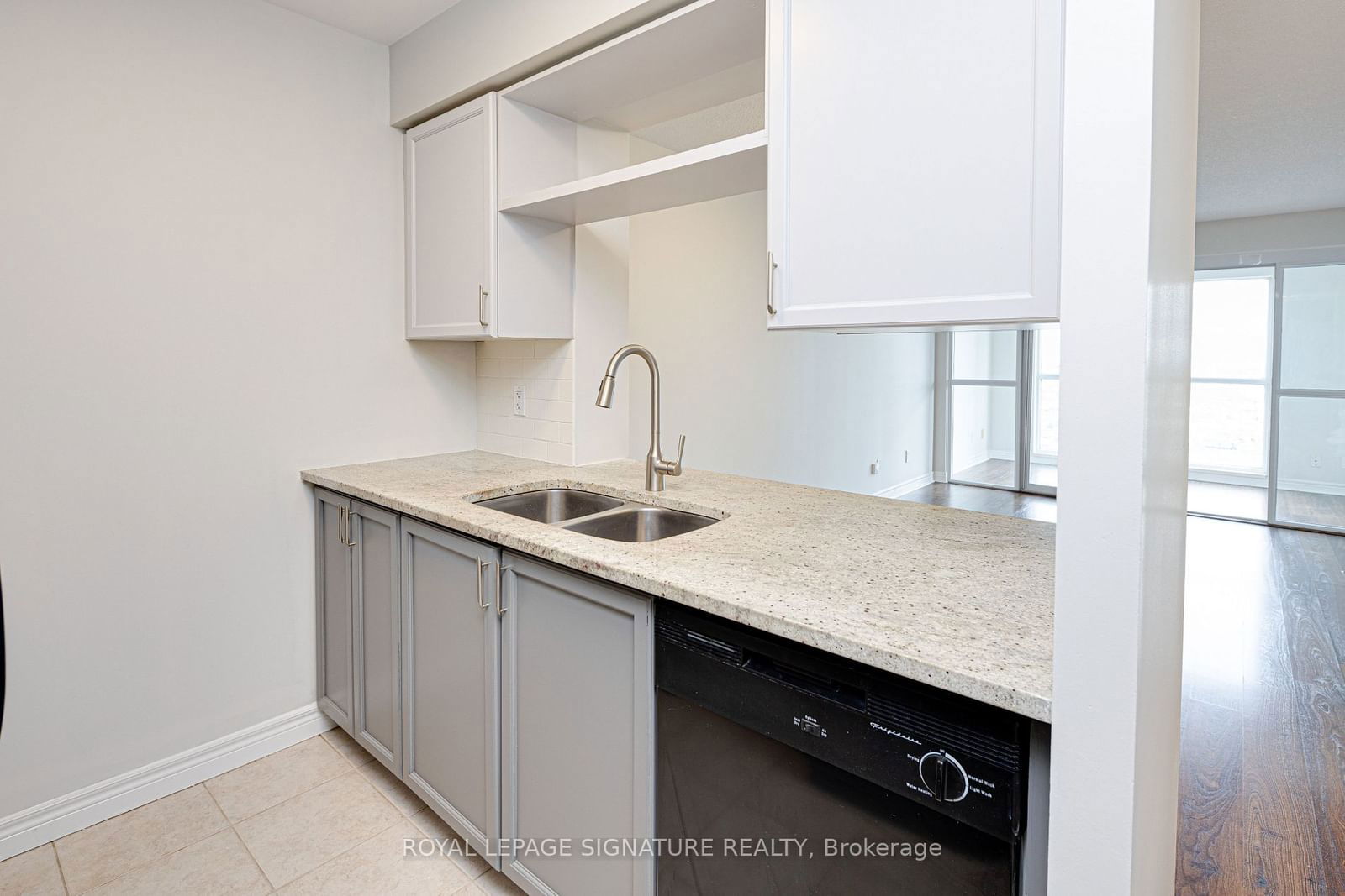 70 Town Centre Crt, unit 1803 for sale