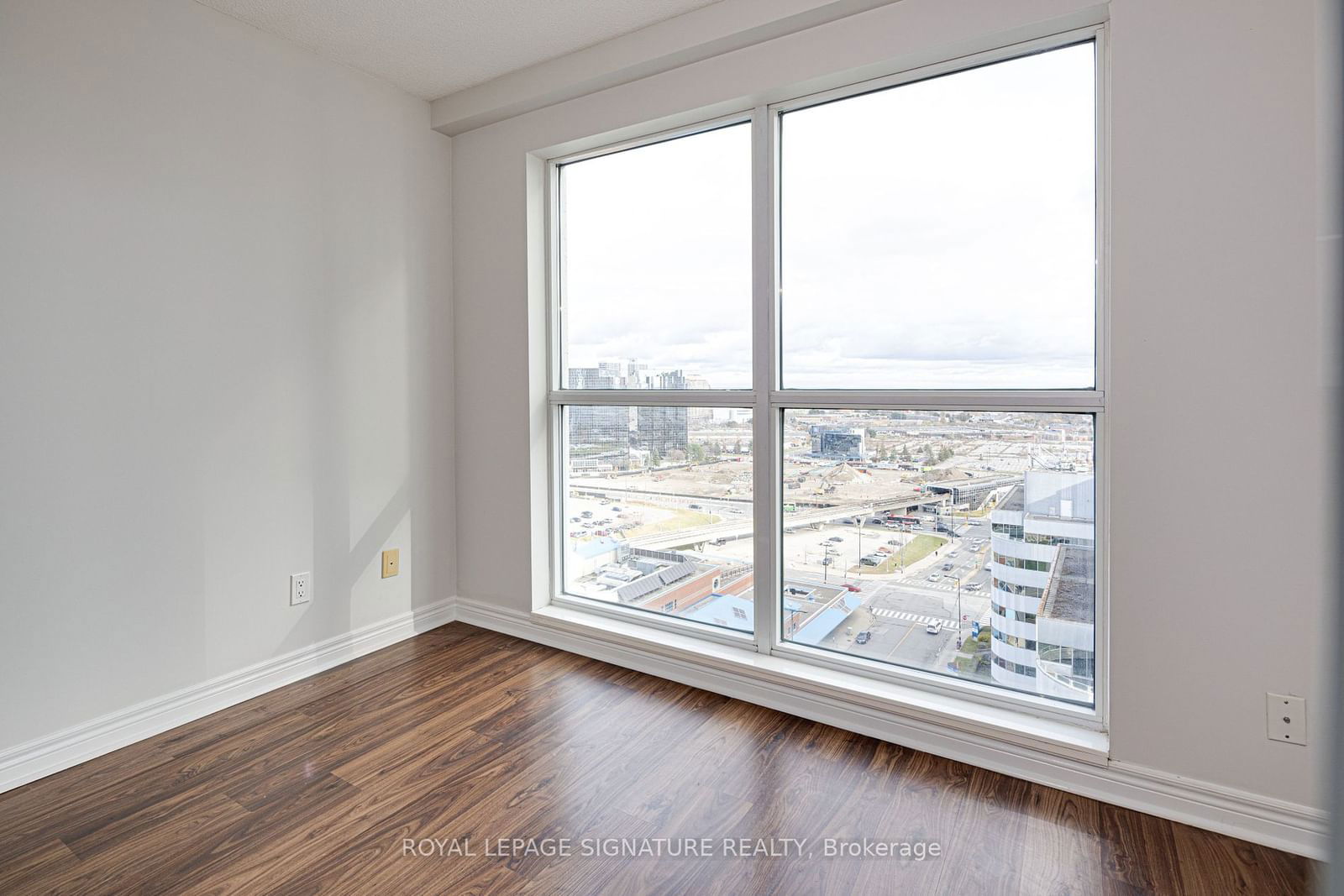 70 Town Centre Crt, unit 1803 for sale