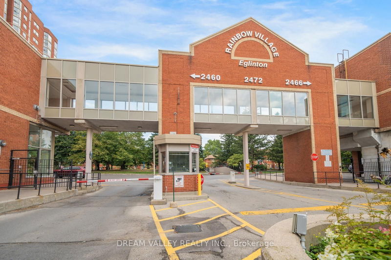 2460 Eglinton Ave E, unit 404 for rent