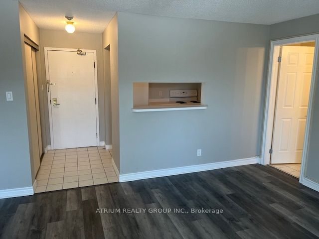 195 lake driveway W, unit 310 for rent