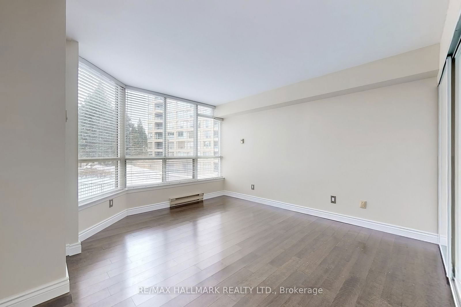 10 Guildwood Pkwy, unit 219B for rent