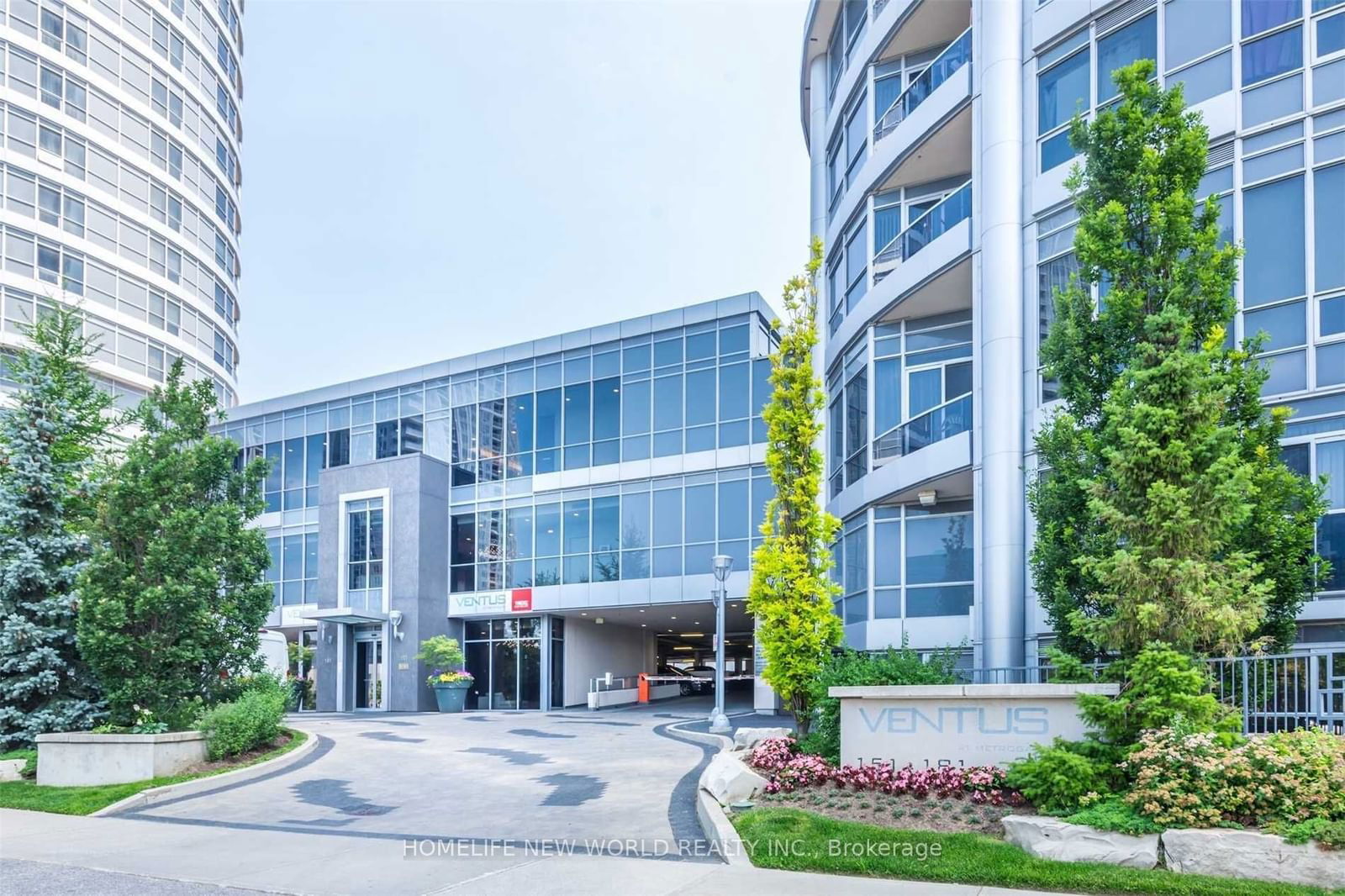 181 Village Green Sq, unit 1515 for sale