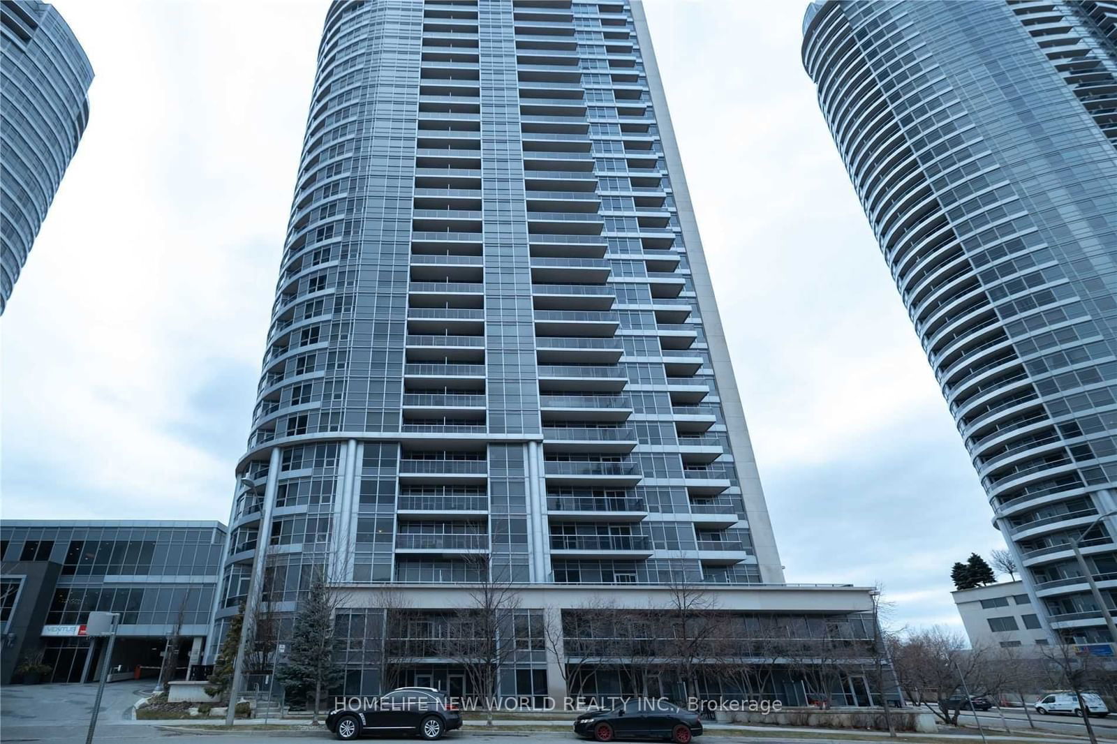 181 Village Green Sq, unit 1515 for sale