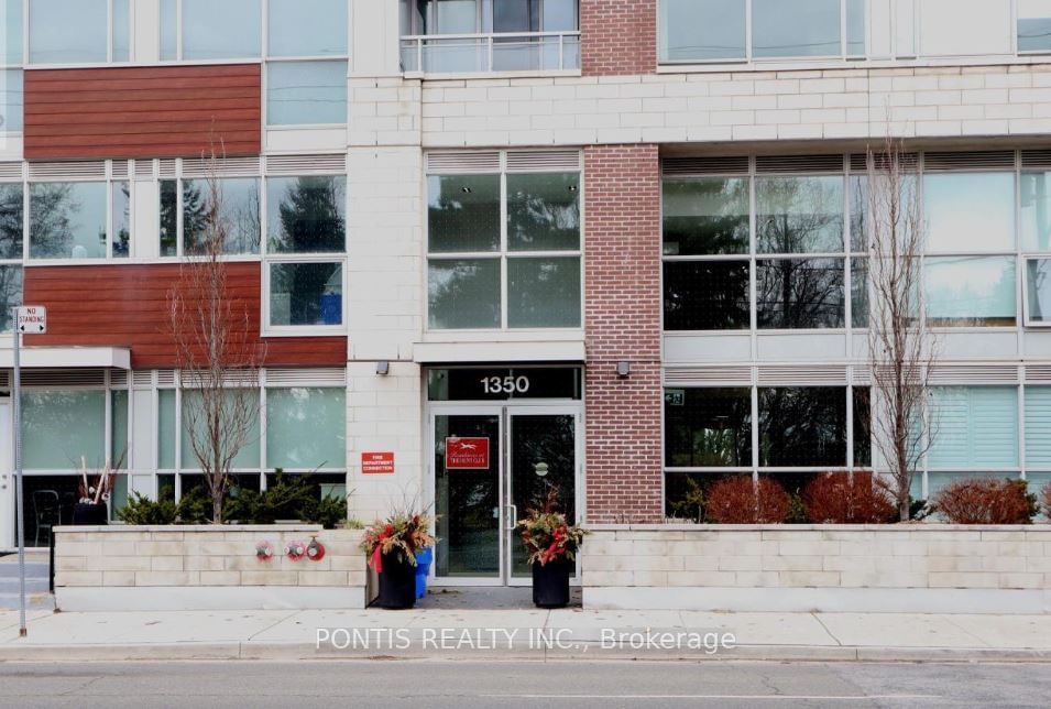 Residences at the Hunt Club, Scarborough, Toronto