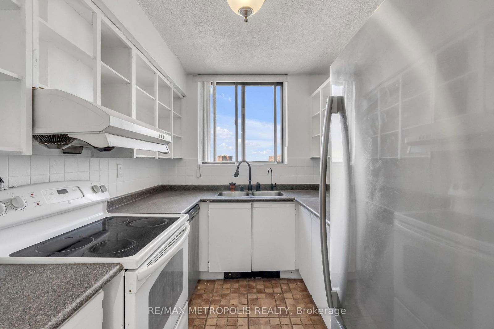 99 Blackwell Ave, unit 1105 for sale