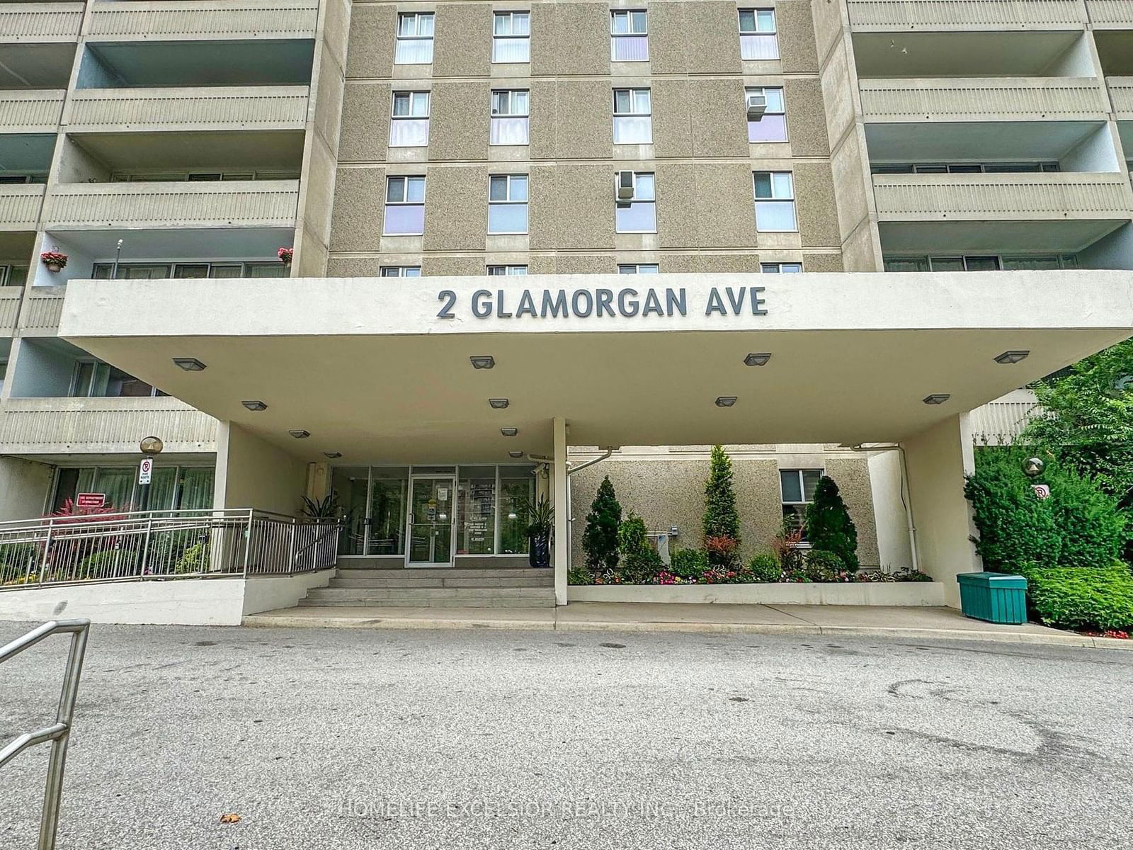 2 Glamorgan Ave, unit 202 for sale