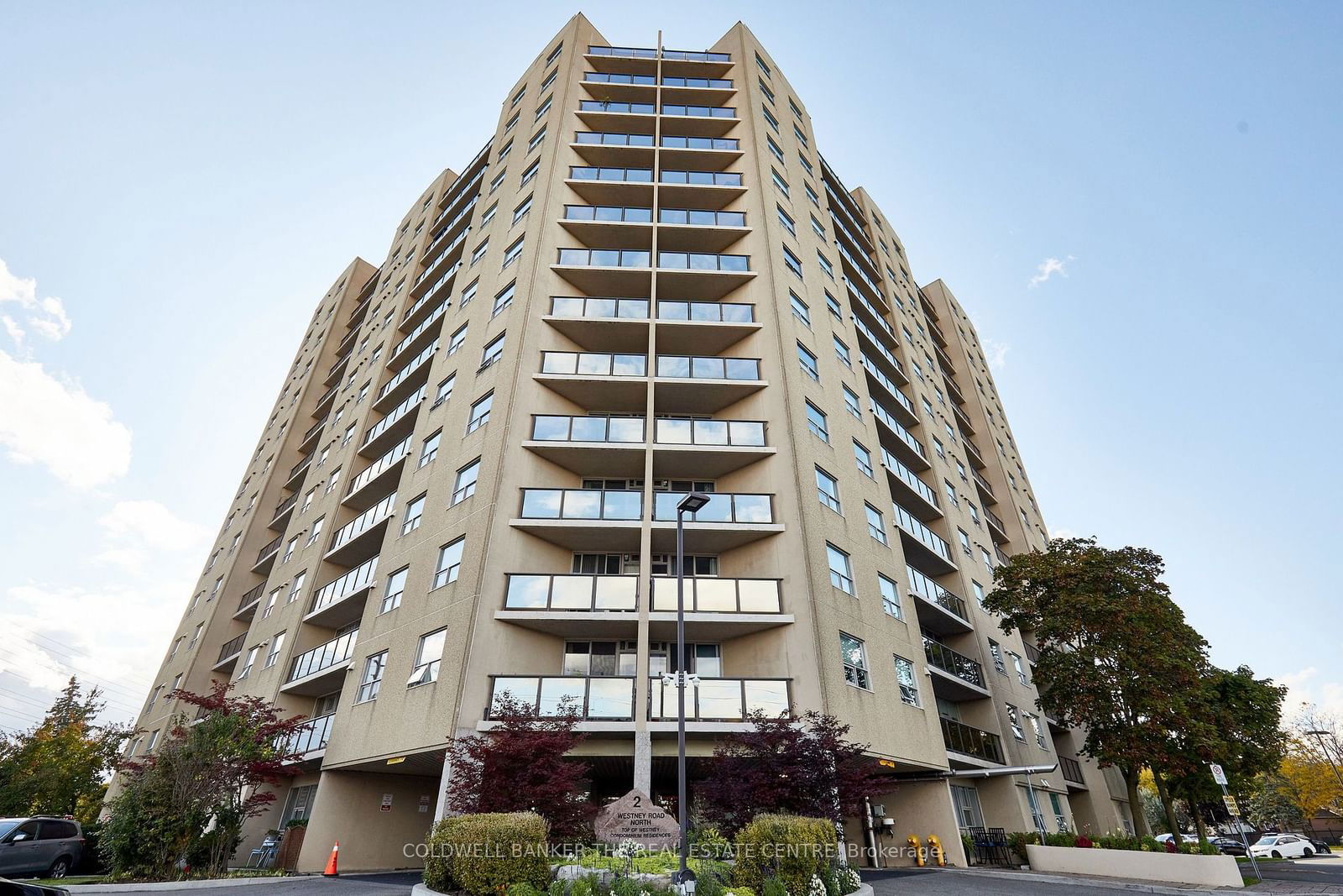 2 Westney Rd N, unit 401 for sale