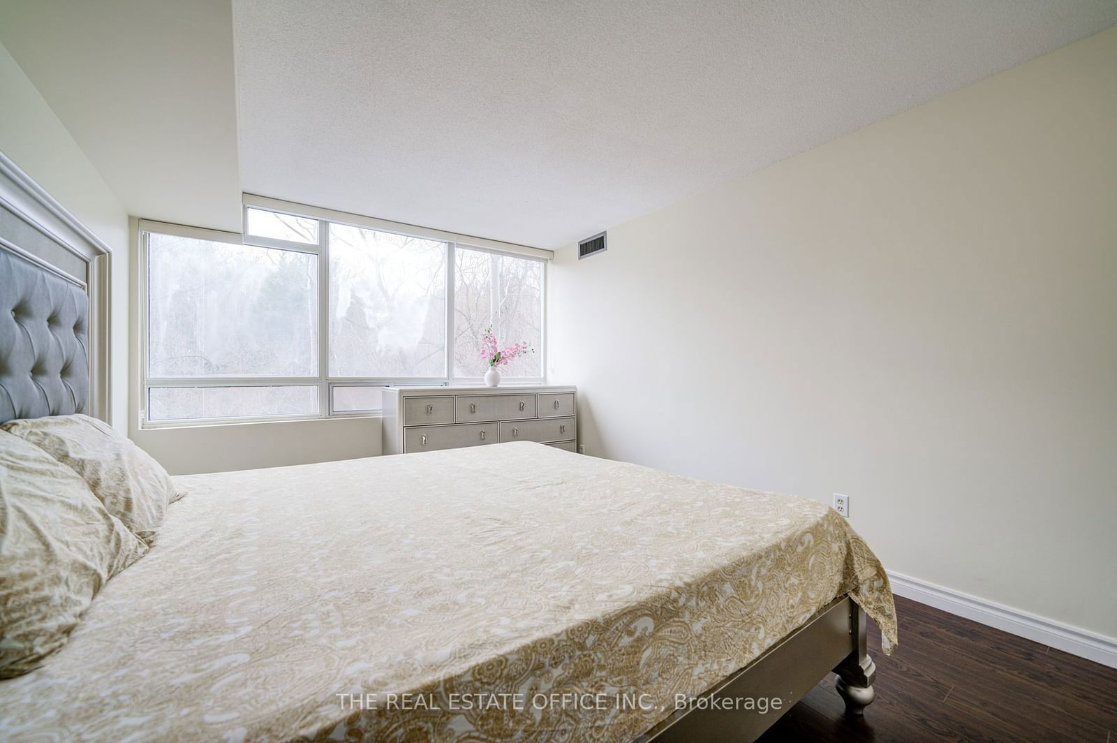 3050 Ellesmere Rd, unit 310 for sale