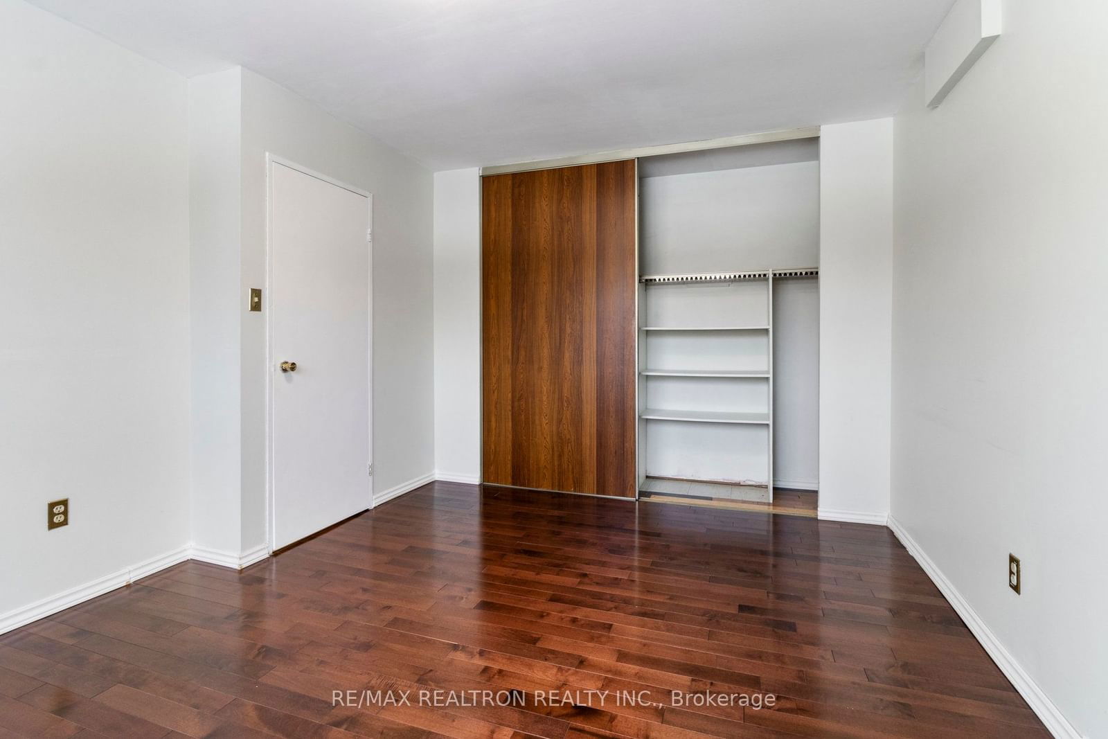 44 Chester Le Blvd, unit 6 for sale