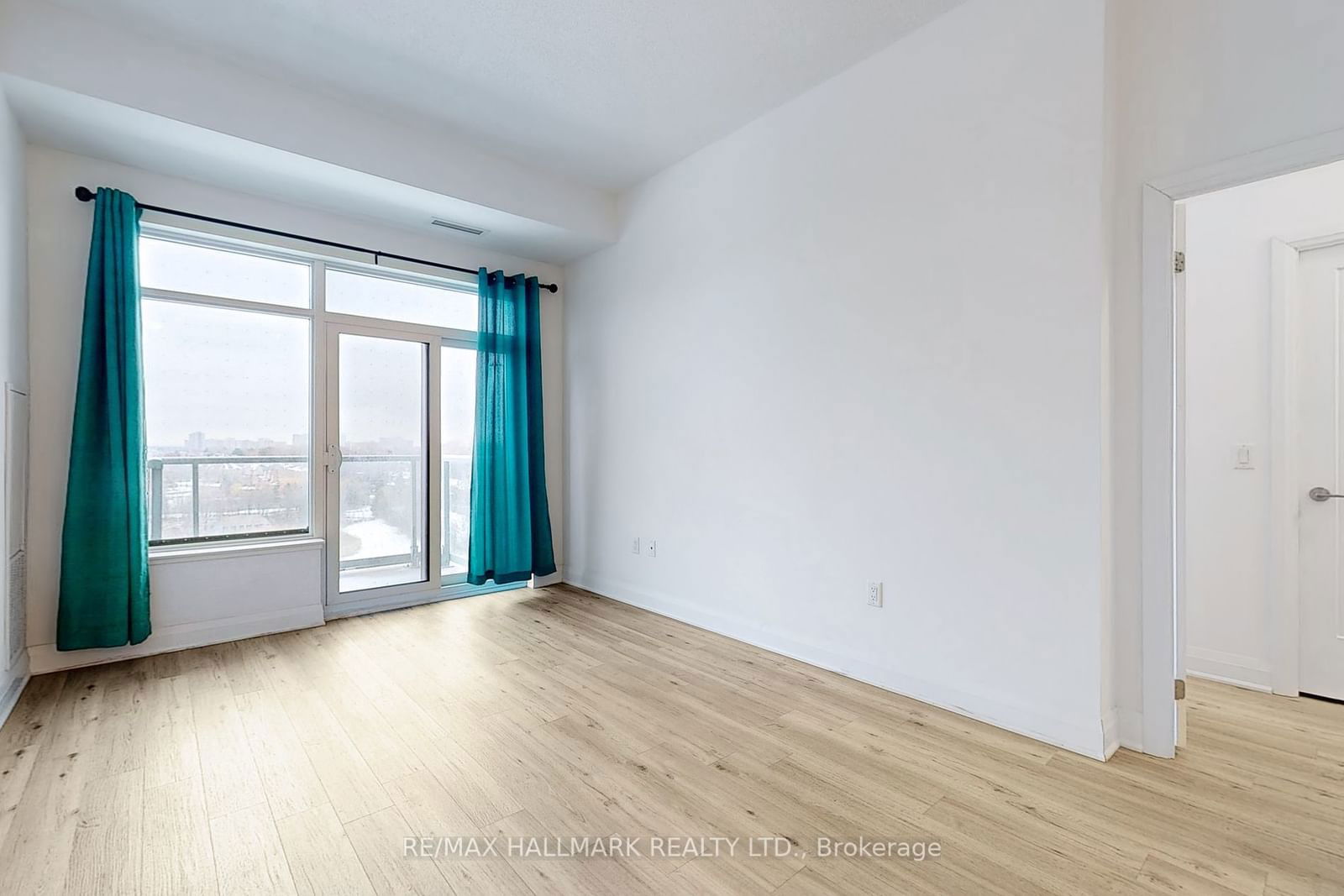 3220 Sheppard Ave E, unit 421 for rent