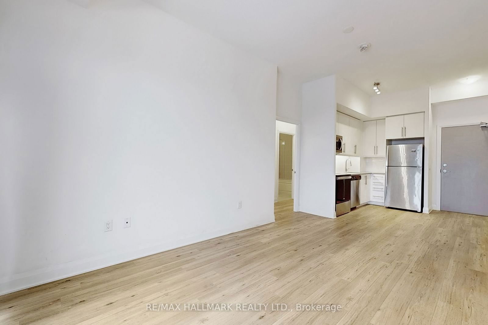 3220 Sheppard Ave E, unit 421 for rent